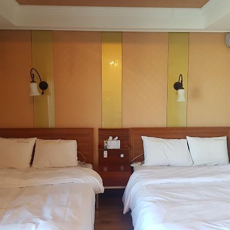 Zenith Hotel Борьонг Екстериор снимка