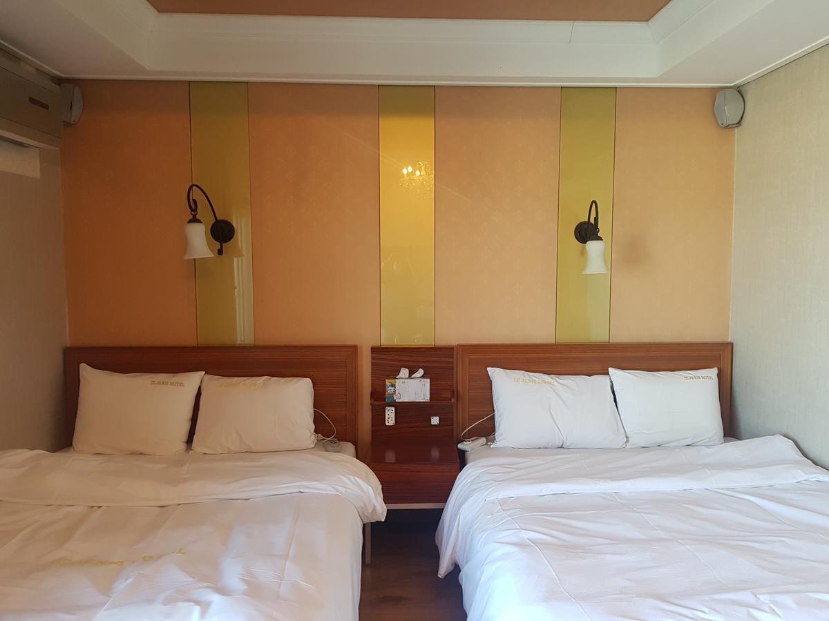 Zenith Hotel Борьонг Екстериор снимка